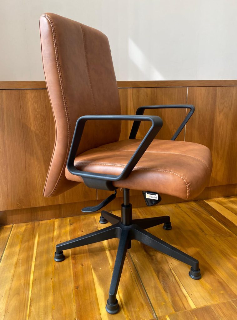Best Chairs Manufacturer Ernakulam